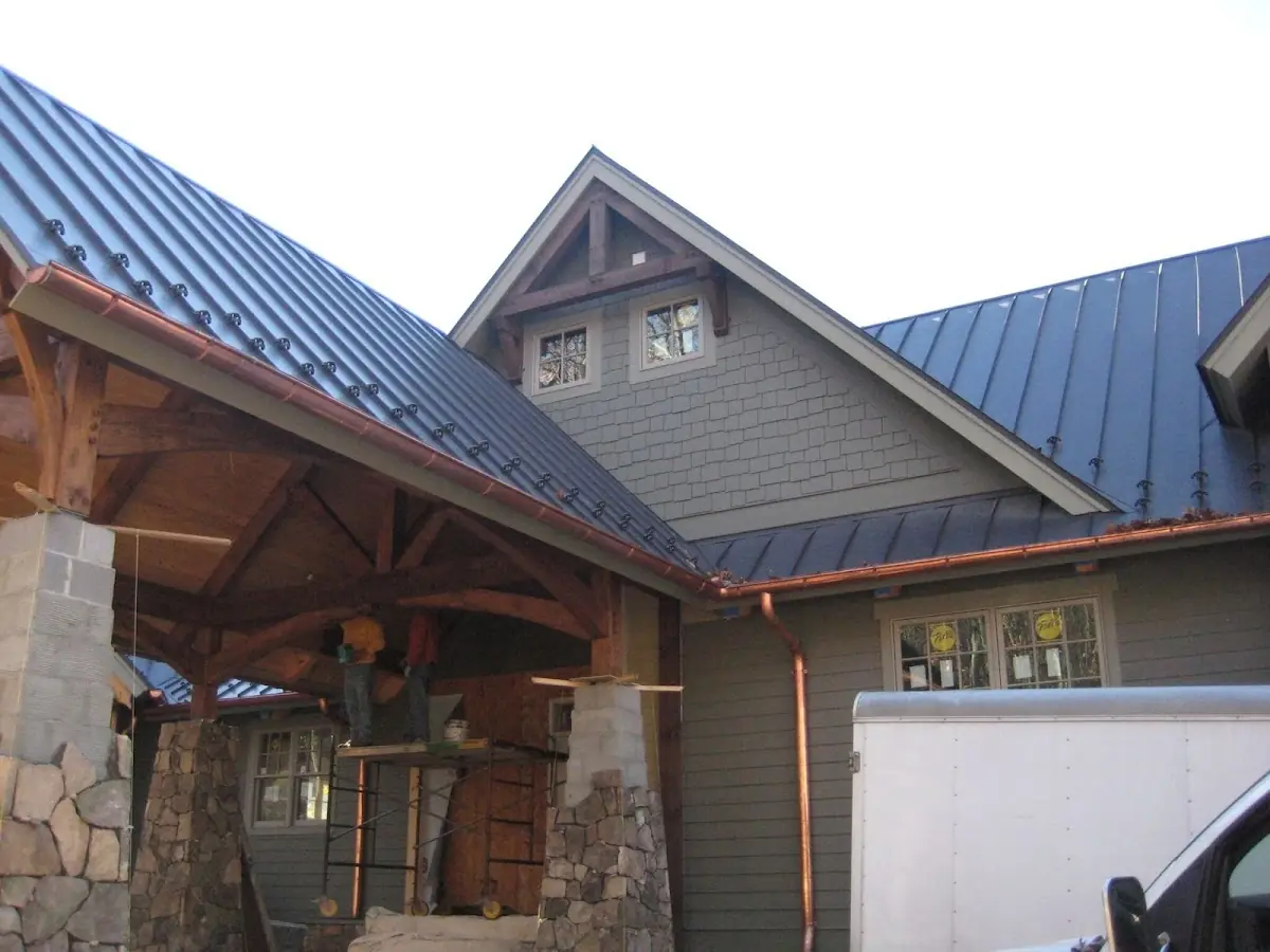 Craftsman Roofing team delivering quality roofing work in Lake Forest